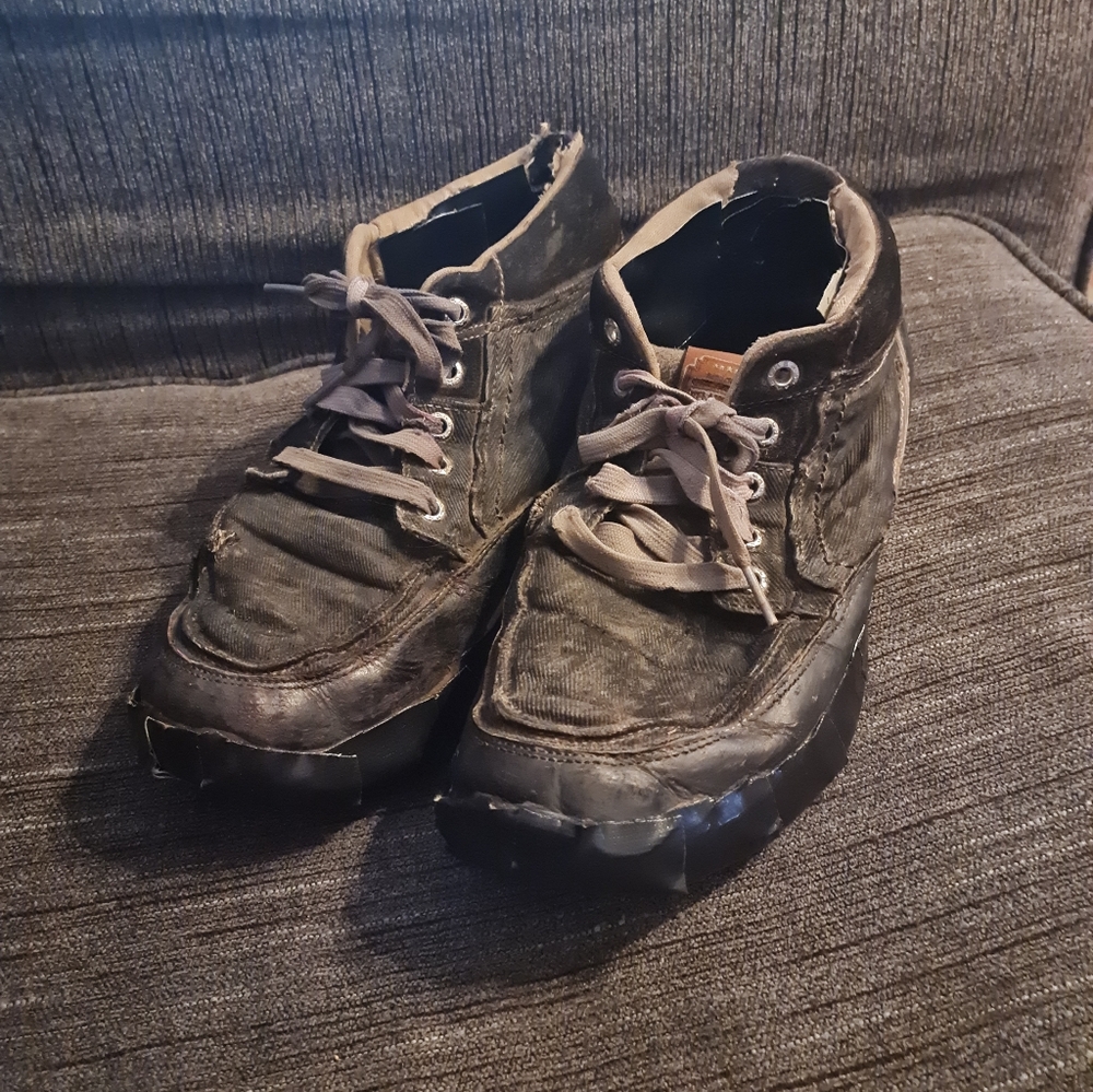 Mens Relaxed Fit Skechers Shoes Size 10